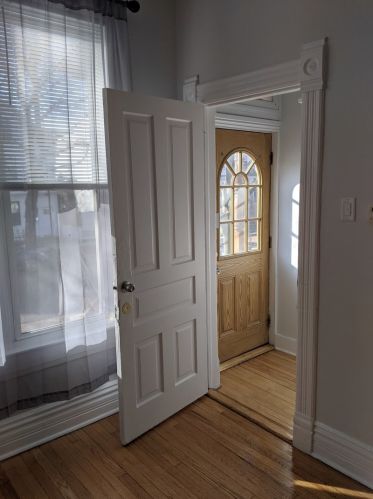 2022 Melrose St, Chicago IL  60618-6332 exterior