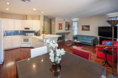 2979 Cyn Ave, San Diego CA 92123-4653 exterior