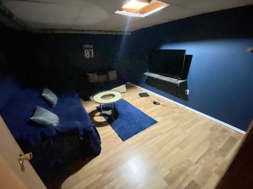 9212 70, Milwaukee WI 53223-1108 exterior