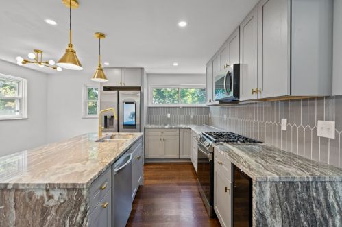 931 Mirror St, Pittsburgh PA  15217-2643 exterior