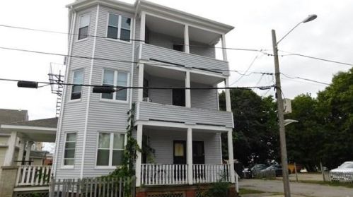 18 Oak Hill Ave, Woonsocket, RI 02895-1230