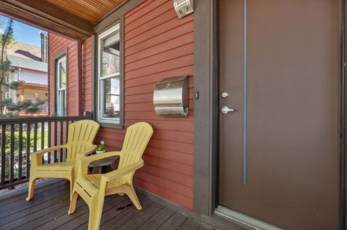 1814 5th St, Milwaukee WI 53204-3901 exterior