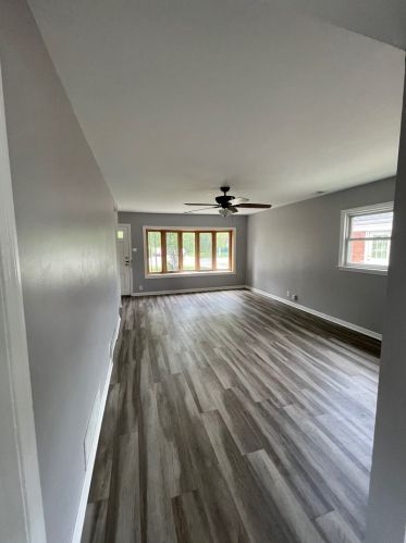 3140 Whipple Dr, Chicago IL  60803-5880 exterior