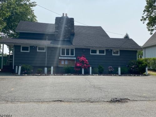 41 Scenic Dr, Parsippany NJ 07834-3315 exterior