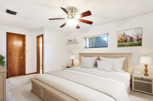 5709 Eagle Dr, Fort Pierce FL 34951-2322 exterior