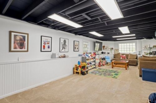 3232 Belle Plaine Ave, Chicago IL 60618-2338 exterior