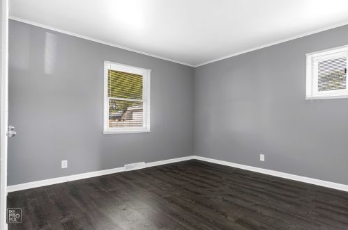 2010 Glen Flora Ave, Waukegan IL 60085-1304 exterior