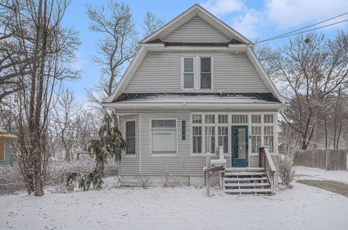 604 Apple Ave, Meskegon MI  49442-3646 exterior