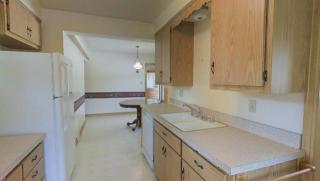 9425 Saint Paul Ave, Milwaukee WI  53226-4422 exterior