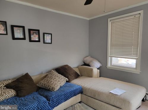 16 Edmund St, Trenton, NJ 08610-5115