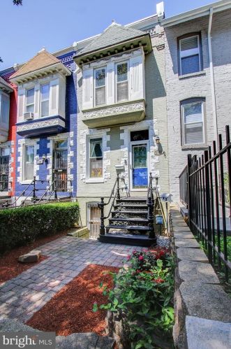 1110 8th St, Washington DC  20003-3635 exterior