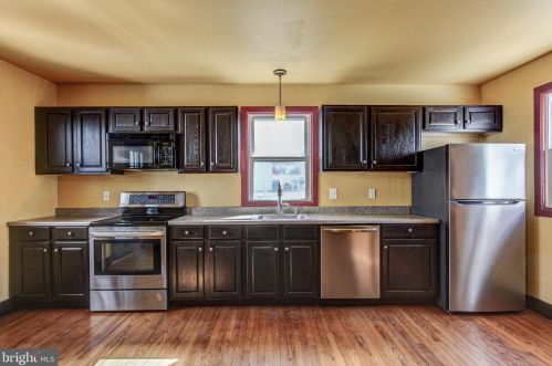 1120 Center Ave, Pottstown PA 19464-5802 exterior