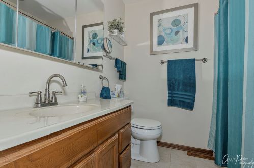 9209 Arthur St, Bull Valley IL  60014-4908 exterior