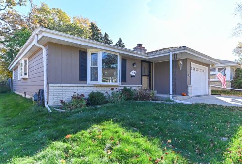 2726 110th St, Milwaukee WI  53227-3015 exterior