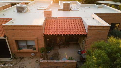 8738 Little Oak Ln, Tucson AZ 85704-0940 exterior