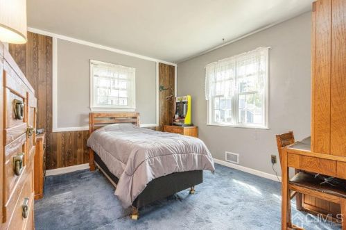 9 Tompkins Rd, Old Bridge NJ 08857-1846 exterior