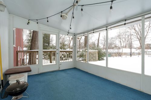 7625 Julie Dr, Kalamazoo MI  49024-4915 exterior