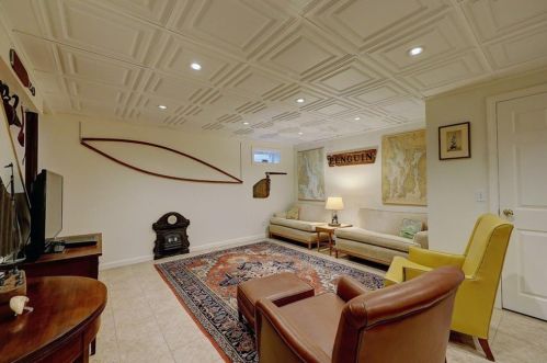 243 Transit St, Providence RI 02906-1023 exterior