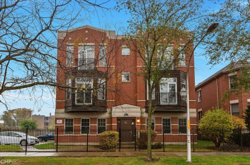 4644 Woodlawn Ave, Chicago IL exterior