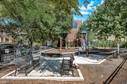 1837 Sheffield Ave, Chicago IL  60614-5026 exterior