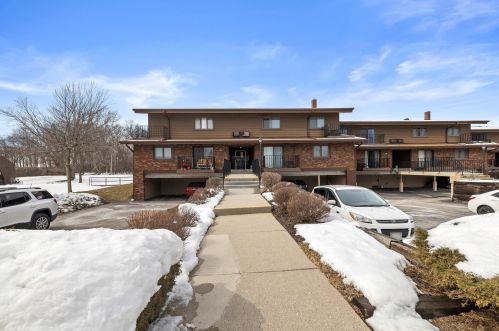 3985 84, Milwaukee WI 53228-2339 exterior