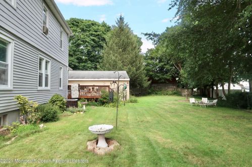 225 Cedar St, Oakhurst NJ 07755-1509 exterior