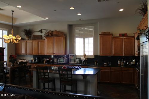 3860 Expedition Way, Phoenix AZ  85050-5482 exterior