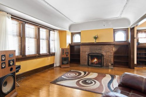 3003 46th St, Milwaukee, WI 53219-3429