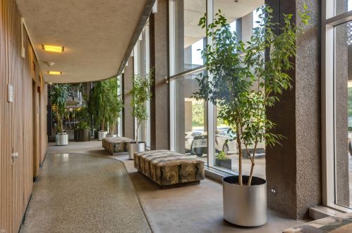 5601 Sheridan Rd, Chicago IL  60660-4804 exterior