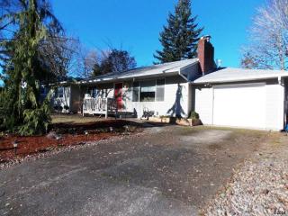 2145 Lowen St, Salem, OR 97304-4316