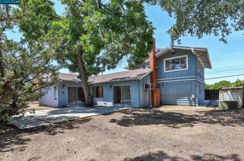 1930 Whitman Rd, Concord CA 94518-3329 exterior