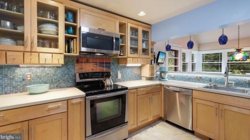 3435 Sorrel Ln, Huntingdon Valley, PA 19006-3808