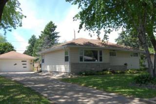 7521 52nd St, Milwaukee, WI 53223-4803