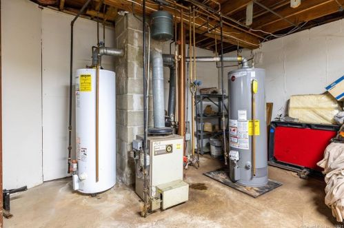 338 Cherry St, New Britain CT 06051-3507 exterior