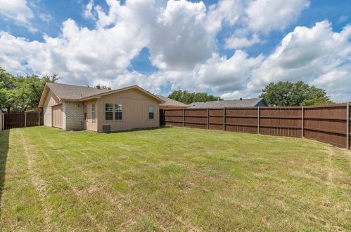 4821 Arbor Gln Rd, Frisco TX 75056-2558 exterior