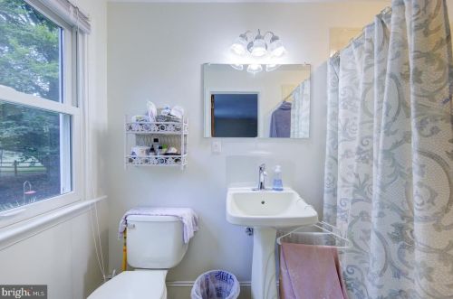 269 Cassatt Rd, Berwyn PA 19312-1335 exterior