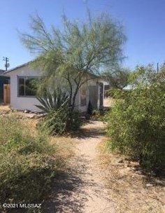 233 Adams St, Tucson AZ  85705-6533 exterior