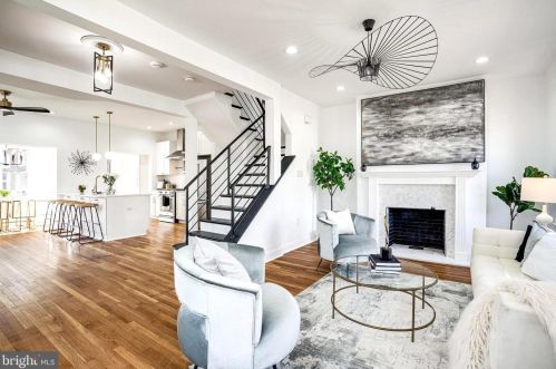 1727 16th St, Washington DC  20020-5661 exterior