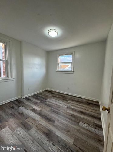 6541 Ditman St, Philadelphia PA 19135-2705 exterior