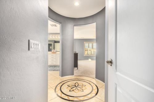 2320 Bowker St, Phoenix AZ 85040-3481 exterior