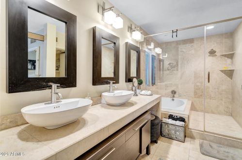 9242 34 Pl, Phoenix AZ 85028-4964 exterior