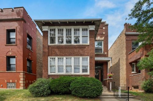 7940 Peoria St, Chicago, IL 60620-2542