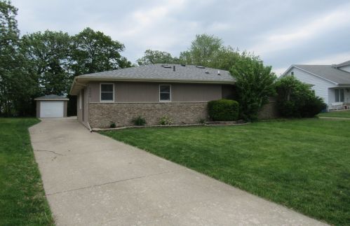 2506 Red Oak Trl, Joliet, IL 60403-3197