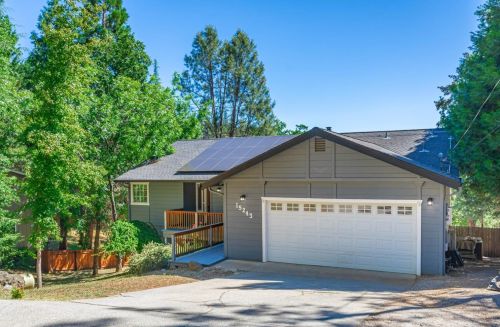 15243 Lorie Dr, Grass Valley, CA 95949-6413
