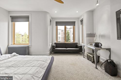 2728 13th St, Washington DC 20018-3901 exterior