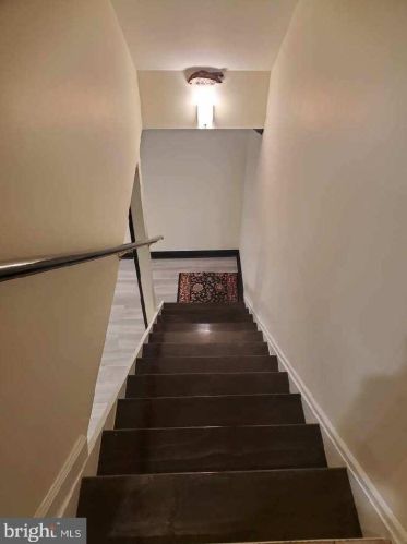 8120 Wyndam Rd, Camden NJ 08109-3221 exterior