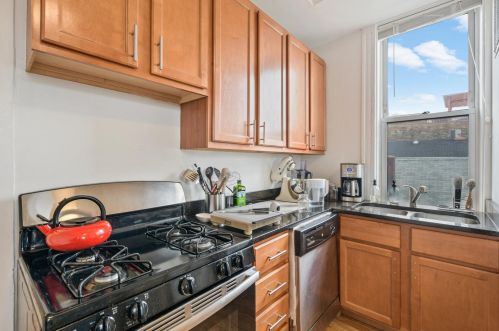 2357 Ohio St, Chicago IL 60624-1443 exterior