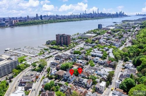 16 Vly Pl, Edgewater NJ 07020-1311 exterior