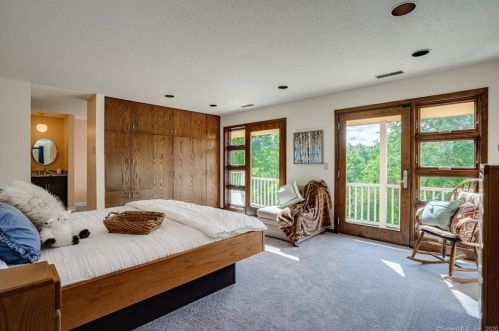 12 Rdg Rd, Farmington CT 06032-3020 exterior