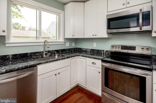 1605 Oriole Rd, Edgewater MD  21037-2021 exterior